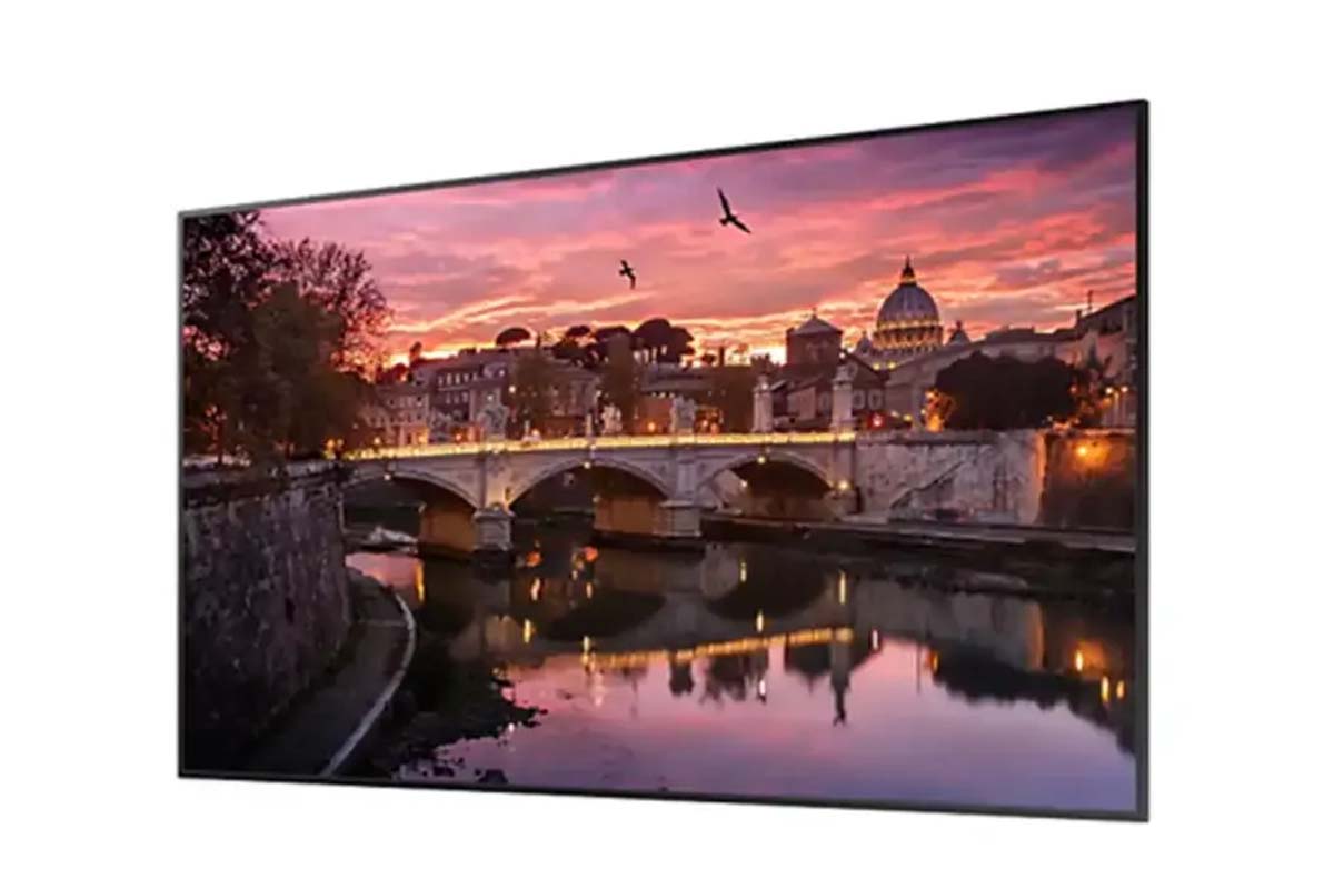 Samsung QB65R commercial display