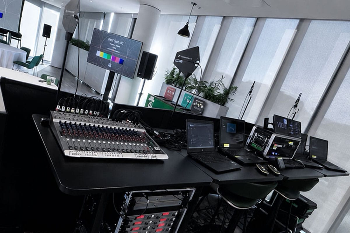 Technical event support for conferences and corporate events